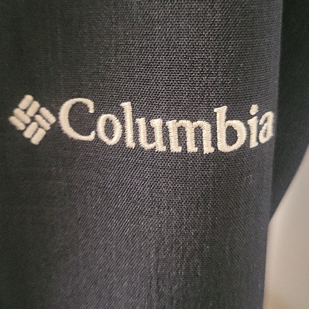 Columbia Women's Black Hooded Ski Jacket - Picture 2 of 9